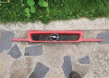 Grill atrapa chłodnicy Opel Astra F 95-02 classic czerwona