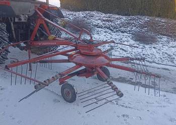 Zgrabiarka karuzelowa Pottinger 321