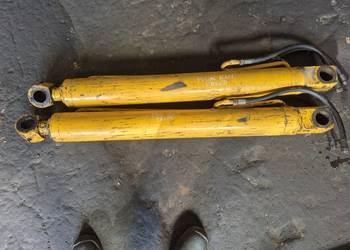 Siłownik hydrauliczny podnoszenia przedniego ramienia JCB 3CX