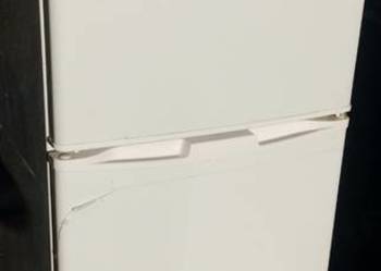 Sprzedaję lodówkę.