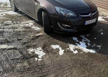 Opel Astra J