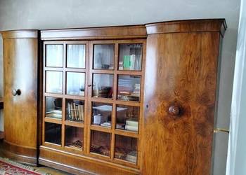 Biblioteka - okres międzywojenny - antyk, zabytek, starsza niż PRL