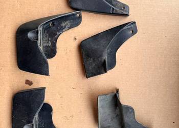 Chlapacze tył komplet prawy lewy Yaris III 11-20 416-B9967-00 416-B9966-00