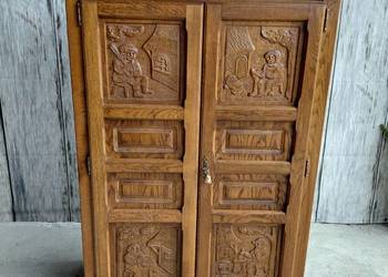 wysoka komoda rzeżbiona / 504