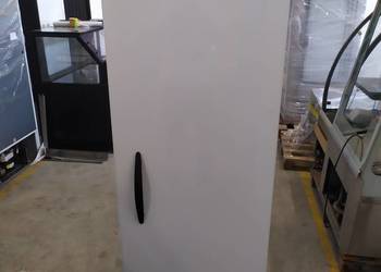 Szafa chłodnicza magazynowa Tefcold UR400 / 350 l