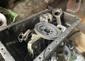 Deutz D2011L04W - głowica wał korbowy korbowód tłok miska
