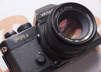 Aparat Yashica FR-I z obiektywem Yashica ML 50mm f/1.7