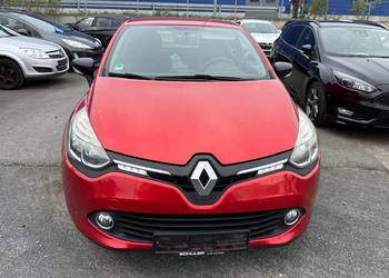 RENAULT CLIO 4 LIMITED 2015