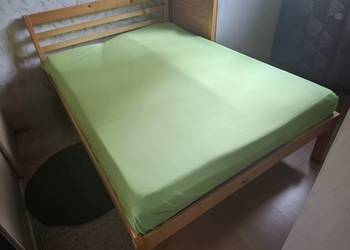 ŁÓŻKO DREWNIANE 140X200 ZE STELAŻEM