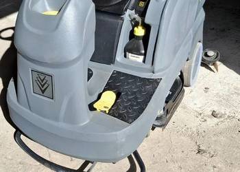 szorowarkę zamiatarka KARCHER model D75