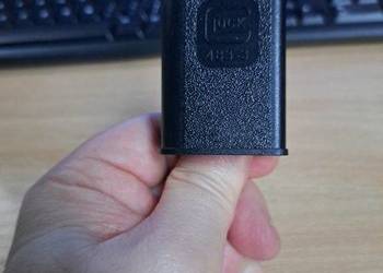 Oryginalna ladowarka do magazynkow pistoletu Glock 17 gen 4, 9x19 mm