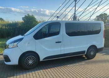 Tanio! Renault Trafic 9 miejsc 2018r mały przebieg Doinwestowany
