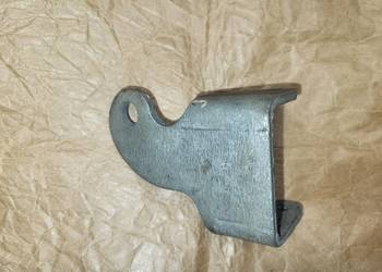 Wartburg 353 - Nowy uchwyt / mocowanie alternatora