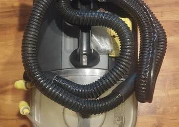 Profesjonalny odkurzacz piorący Karcher Puzzi 10/1