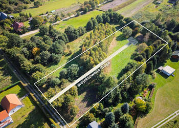 Działka budowlana z laskiem