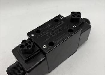 Denison 4D02 3203 0302 C1W31 Hydraulic Valve