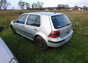Sprzedam VW Golf IV 1.4 cały albo na części
