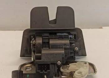 AUDI A7 ZAMEK KLAPY BAGAŻNIKA 8R0827505 4G8827520