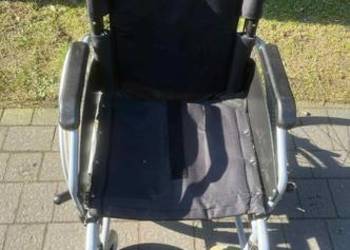 Wózek inwalidzki składany - lekki, sprawny