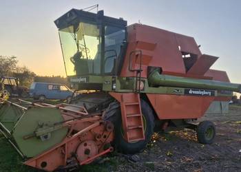Kombajn droningborg d7000