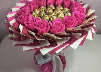 Bukiet jadalny z różami mydlanymi i Ferrero Rocher – prezent urodziny