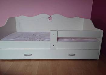 Łóżeczko dla dziewczynki, mało używane w świetnym stanie z materacem