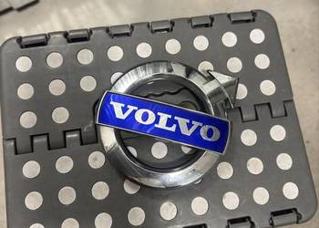 Emblemat Volvo v40 grila