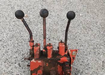 Rozdzielacz hydrauliczny 3 sekcje deutz-fahr