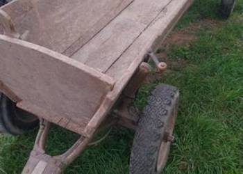 Wóz z hamulcem do traktora