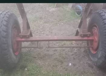 Sprzedam oś z kołami 12.5/80/18