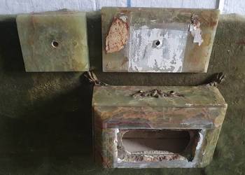 Kamienne elementy podstawy = sjenit