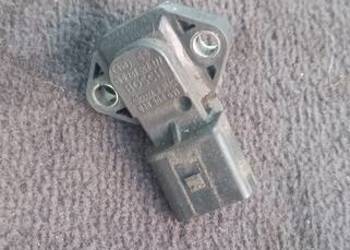 Czujnik Ciśnienia Powietrza 038 906 051 Bosch Audi A4 B5 FL (a-15)