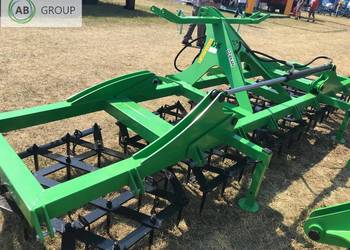 Dziekan składana hydraulicznie brona łąkowa WUKA 5m 5C20H