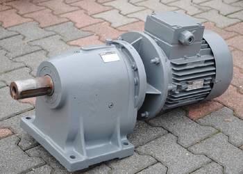 Motoreduktor 7.5kw. 51obr./min..