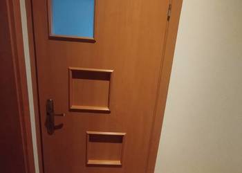 Drzwi wewnętrzne 74 cm z futryną