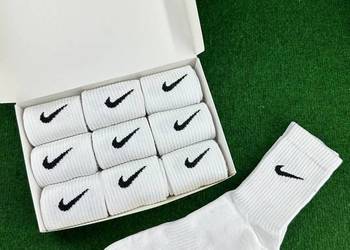 Nike Wysokie Białe Czarne Skarpety Boks 9 par