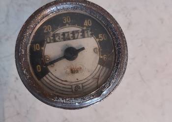 KOMAR SZTYWNIAk LICZNIK ZABYTKOWY