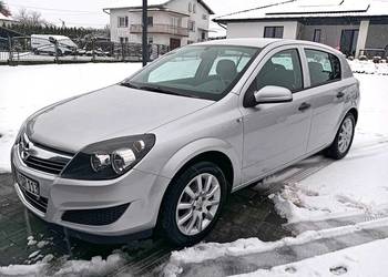 Astra H 2009r 1.4 90KM Benzyna Lift Klimatyzacja