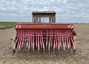 Sprzedam siewnik poznaniak 2,7m na skrzyni olejowej