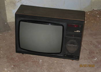 Stary telewizor NTV PRL