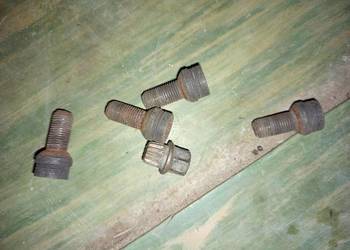 Śruby zabezpieczające felgi