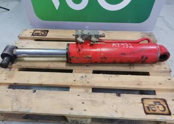 Cylinder hydrauliczny poziomowania łyżki Manitou MT