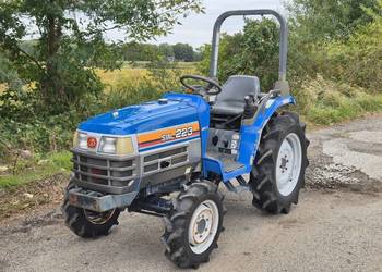 Traktorek ISEKI TF223F 22KM 4×4 Wspomaganie Kierownicy, Glebogryzarka