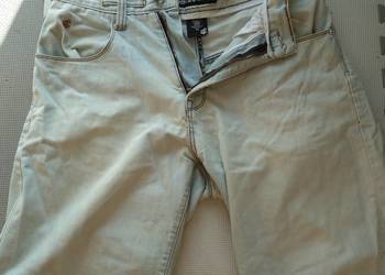 Spodnie krótkie RocaWear męskie
