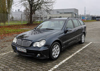 Mercedes-Benz Klasa C 2005 r. 1,8 Automat Lift