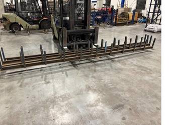 Regał dłużycowy, boksy do merchantbars.