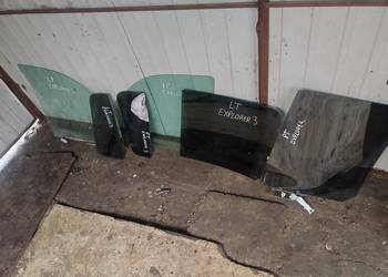 FORD EXPLORER 3 III szyba boczna drzwi FORD EXPLORER 3 III szyba boczna drzwi