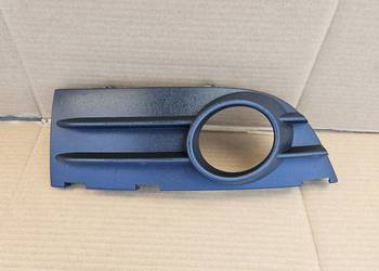 VOLVO C30 KRATKA LEWA RAMKA HALOGENU PRZÓD 30657196