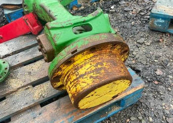 John Deere 7600/7700/7800 zwrotnica zwolnica most napędowy części