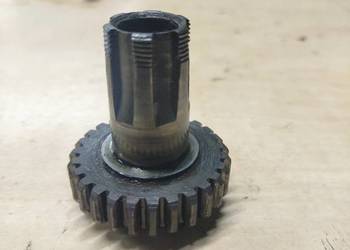 Wałek zdawczy 27 z WSK 125